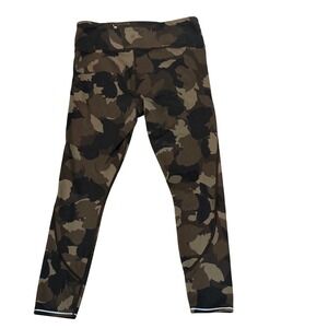 Athleta Run Free Camo 7/8 leggings olive camouflage Activewear Women's Size M